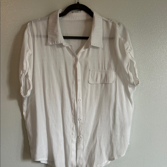 SHEIN Tops - Classic White Women’s button down blouse 1XL
